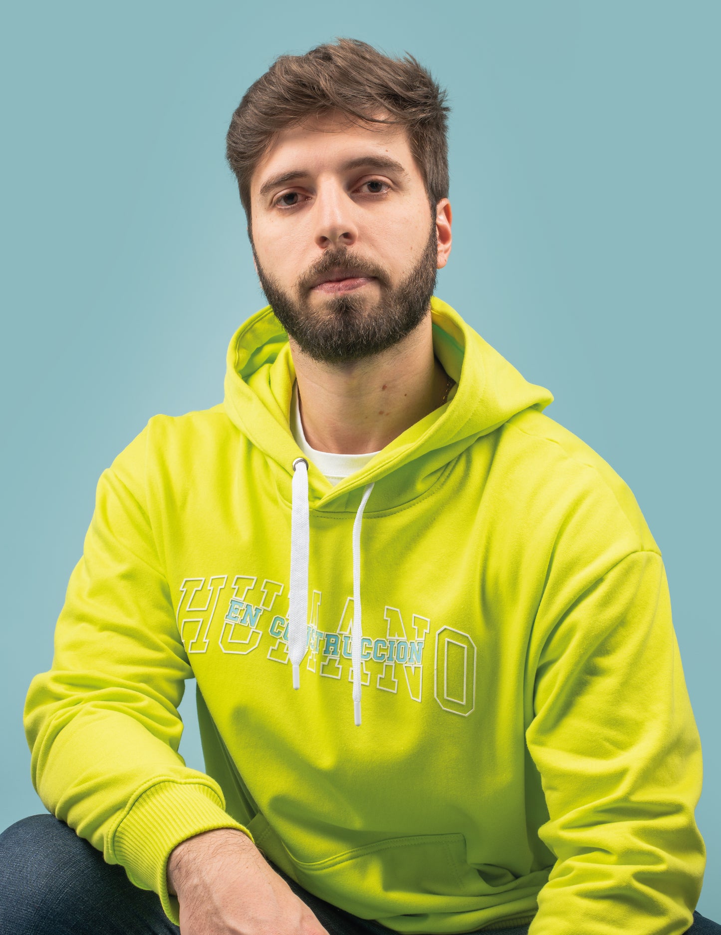 HOODIE HUMANO EN CONSTRUCCIÓN